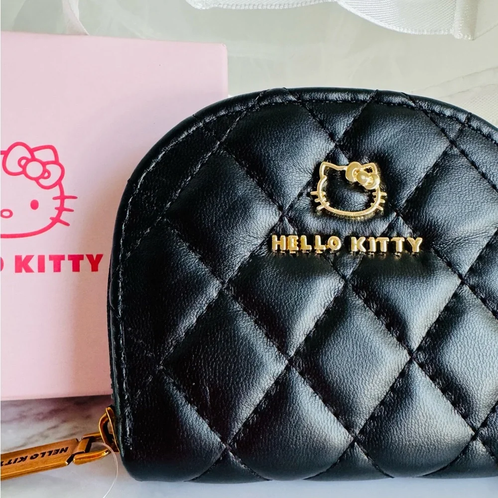 Hello Kitty Quilted Black Card Carrier - Picture 4 of 6